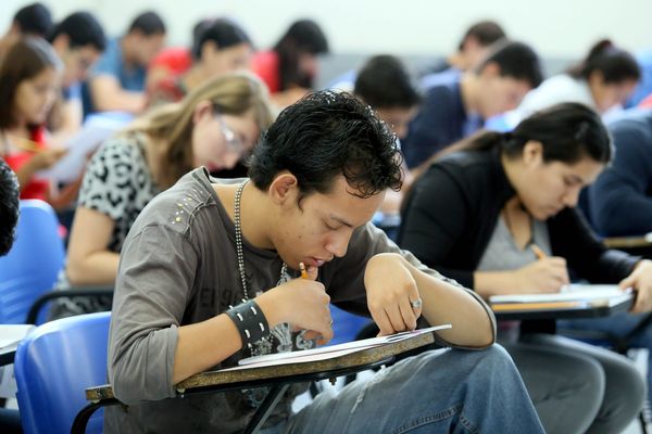 El Estado financiará los estudios universitarios de jóvenes de bajos recursos. ¿Cómo inscribirse?