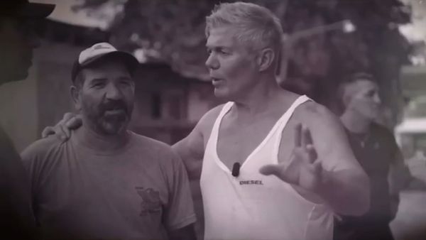 Burlando hace publicidad para su campaña junto al asesino de José Luis Cabezas