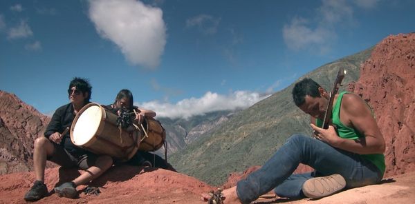 Documental Divididos