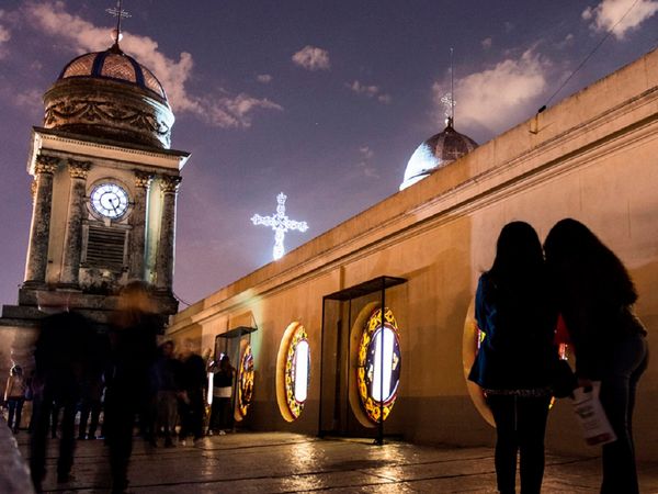 Una Noche en los Museos