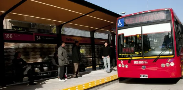 Paro de colectivos: hoy se define si mañana habrá o no servicio en todo el país