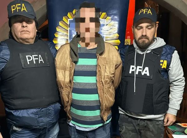 Hurlingham: La Policía Federal detuvo a un remisero prófugo hace 4 años acusado de abusar a su propia nieta