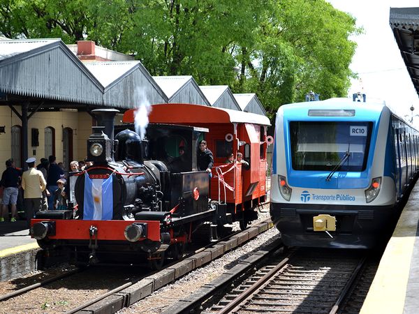 Haedo: una locomotora a vapor estará en exposición para festejar el aniversario de la estación