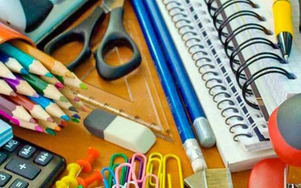 Villa Udaondo: espacio comunitario "Lo de Teresa" realiza una colecta de útiles escolares