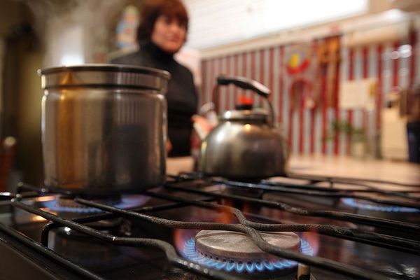 En las vísperas del invierno, el gas aumenta un 330 % y la garrafa a 15 mil pesos